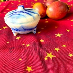 Vintage catch all, small container with lid